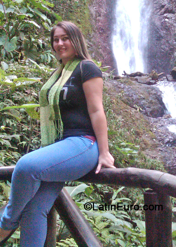 Date this funny Venezuela girl Brillie from Barinas VE126