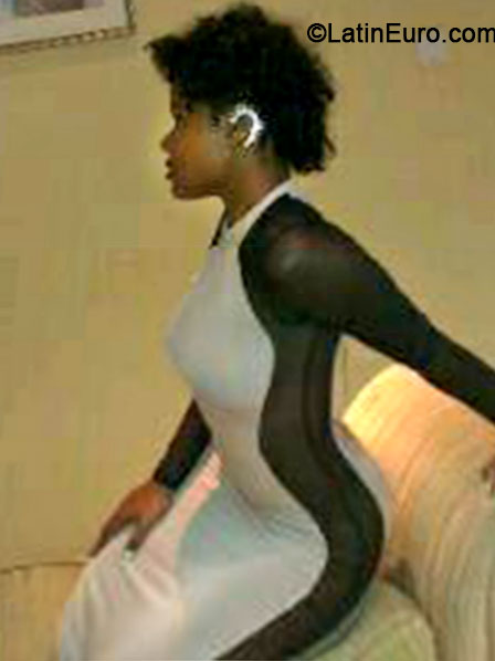 Date this hot Jamaica girl Jodiania from St. Andrew JM1486