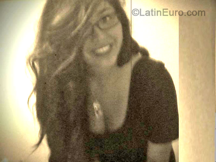 Date this good-looking Peru girl Suriksa from Piura PE882