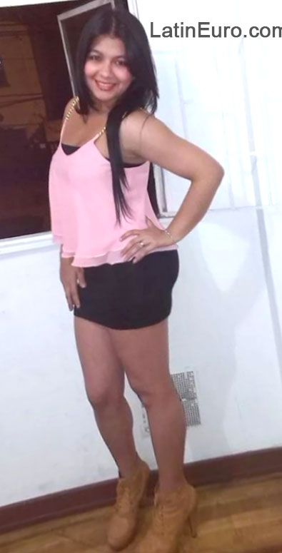 Date this delightful Colombia girl Sofia from Bogota CO14723