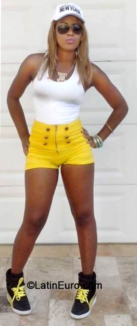 Date this beautiful Jamaica girl Vanessa - Shere from St. Ann JM1522