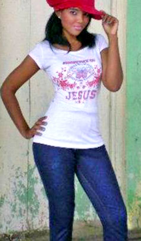 Date this hot Dominican Republic girl Candi from San Pedro De Macoris DO19649
