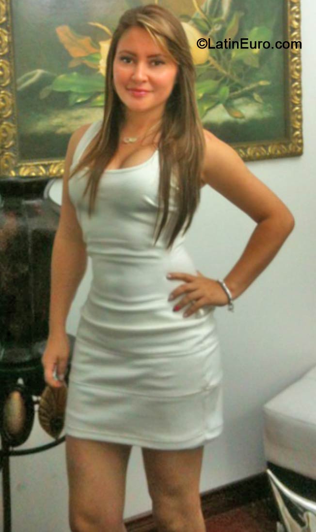 Date this hot Colombia girl Jackeline from Pereira CO15024