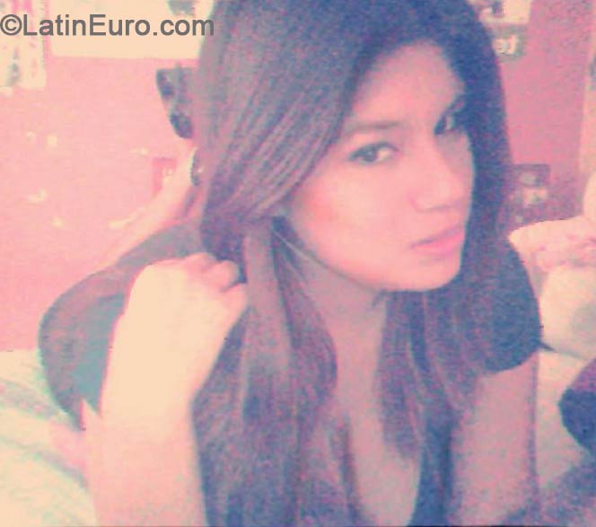 Date this charming Peru girl Sharon from Lima PE899