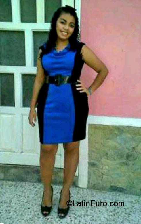 Date this charming Honduras girl Barbara from Santa Barbara HN922