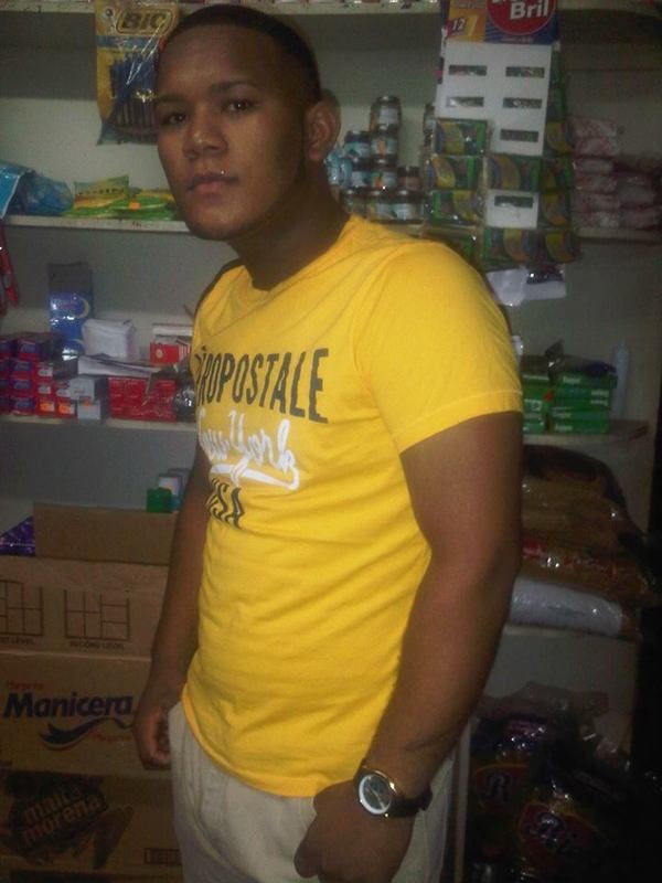 Date this hard body Dominican Republic man Victor gomez from Santiago DO18442