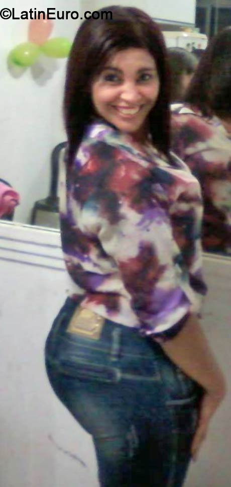 Date this lovely Brazil girl Sidnia from Belo Horizonte BR8623