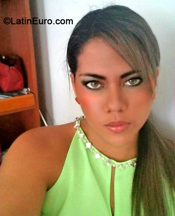 Date this happy Colombia girl Paola from ibague CO14909