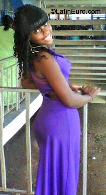 Date this delightful Jamaica girl Carise from Kingston JM1567