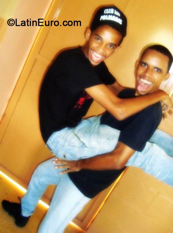 Date this delightful Dominican Republic man Anthonys from Santo Domingo DO18501