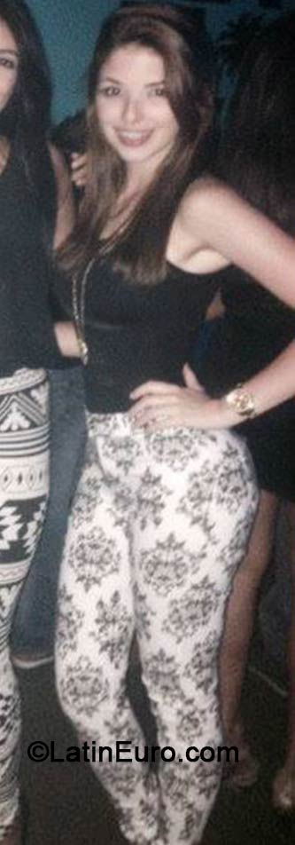 Date this athletic Venezuela girl Karla from Anzoategui VE164