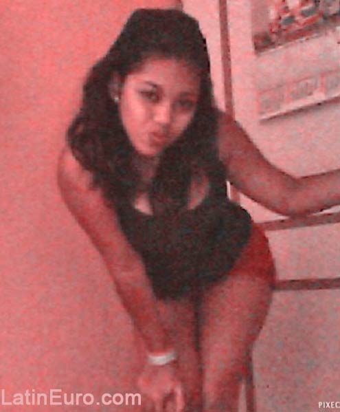 Date this happy Peru girl Fernanda from Lima PE925