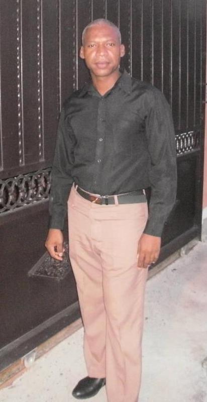Date this attractive Dominican Republic man Roberto from Santo Domingo DO18531