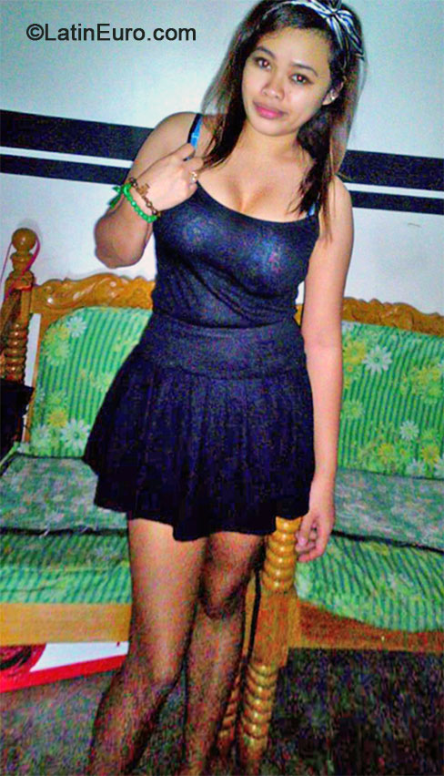 Date this gorgeous Philippines girl Rhaine from San Jose Del Monte PH618