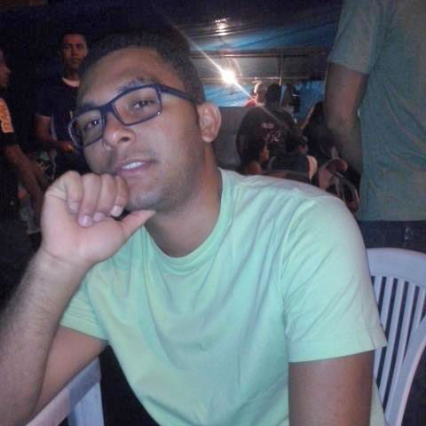 Date this happy Brazil man Adriano from Sao Luis BR8690