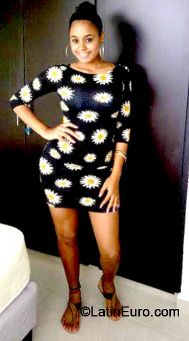 Date this nice looking Panama girl Rosemary from Panama City PA405