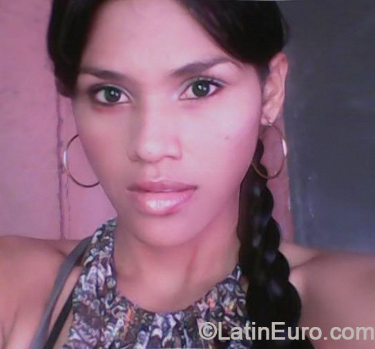 Date this gorgeous Colombia girl Keny from Cartagena CO15034