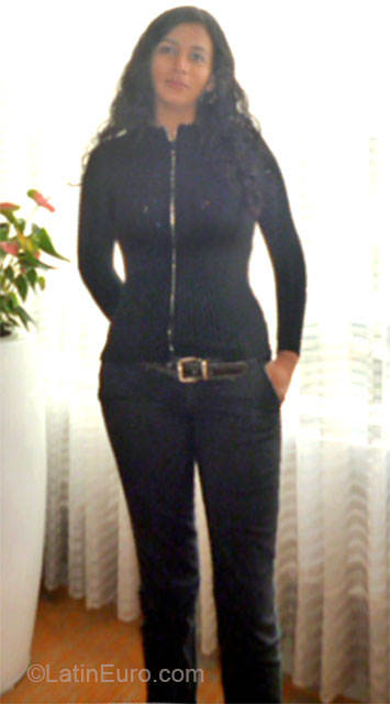 Date this attractive Colombia girl Luisa from Palmira CO15086