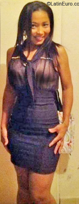 Date this happy Colombia girl SILVANA from Barranquilla CO15157