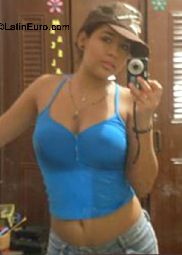 Date this tall Colombia girl Diana from Cali CO15158