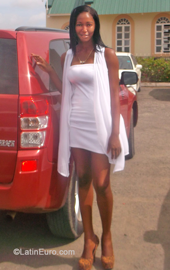 Date this delightful Jamaica girl Kereen from Mobay JM1689