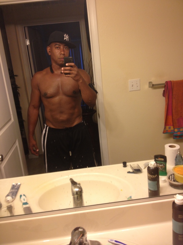 Date this nice looking United States man Nick from College Park US15024
