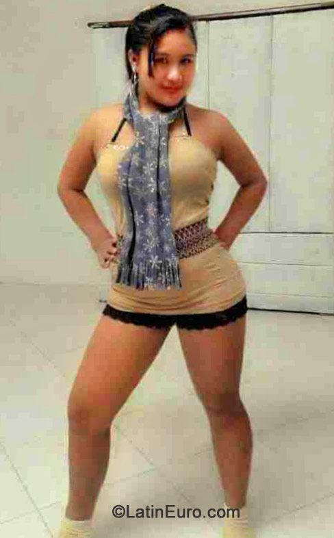 Date this beautiful Philippines girl Analiza from Manila PH647