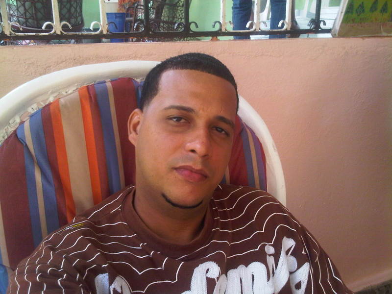 Date this delightful Dominican Republic man Alexis morel ro from Dominican Repub DO19170