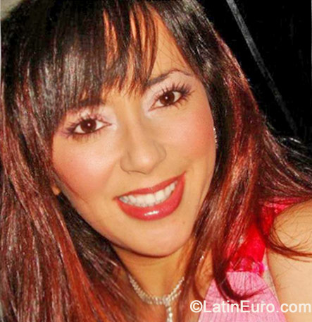 Date this good-looking Colombia girl KG from Bucaramanga CO15321