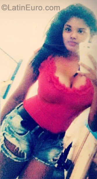 Date this exotic Dominican Republic girl Nicky from La Romana DO19215