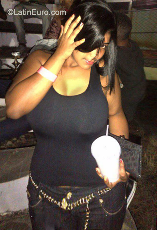 Date this young Dominican Republic girl Katherine from San Francisco DO19246