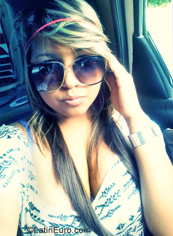 Date this cute Venezuela girl Lisdania from Barquisimeto VE258