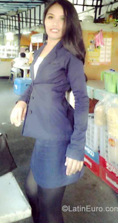 Date this stunning Philippines girl Liza from Manila PH652