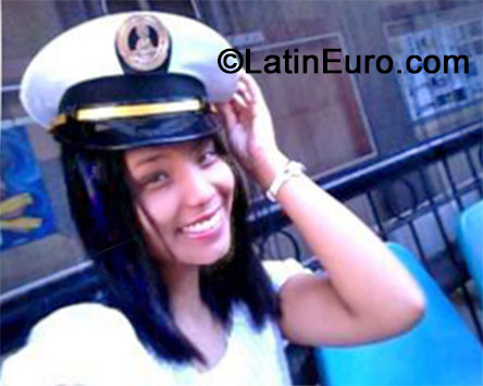 Date this beautiful Philippines girl Geradine from Davao City PH657