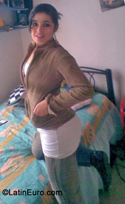 Date this passionate Colombia girl Juliana from Bogota CO15409