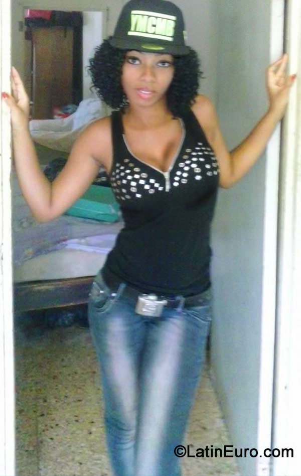 Date this good-looking Jamaica girl Toni from Linstead JM1752