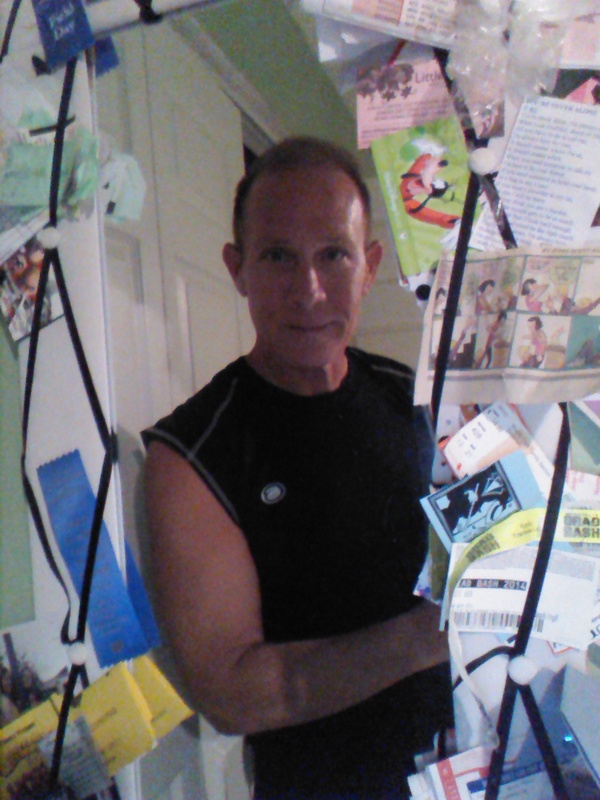 Date this georgeous United States man James from Weston US15139
