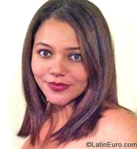 Date this gorgeous Colombia girl Milena from Bogota CO15436