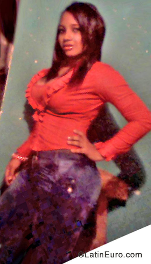 Date this cute Colombia girl Marlen from Cali CO15520