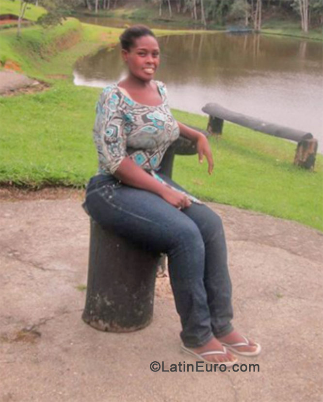 Date this passionate Colombia girl Lissete from Cali CO15523