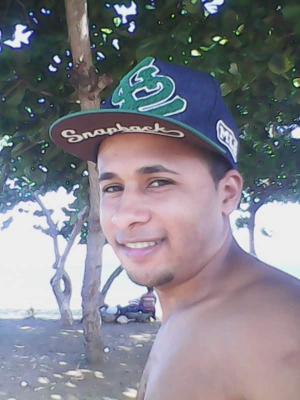Date this passionate Dominican Republic man Esaul from Barahona DO19479