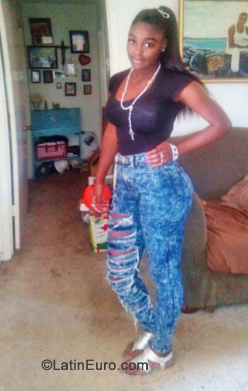 Date this gorgeous United States girl Hazal from Houston US15198