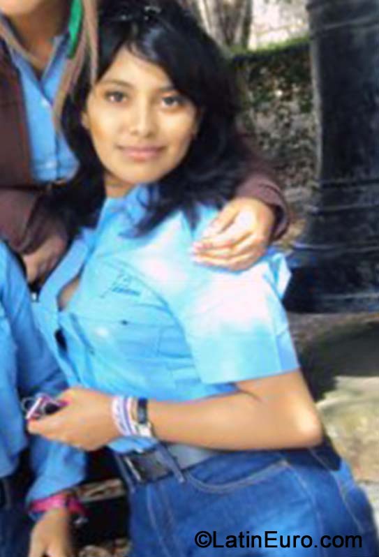 Date this young Honduras girl Victoria from Tegucigalpa HN1116