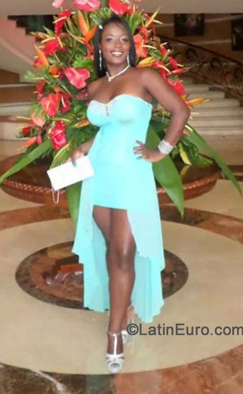 Date this stunning Colombia girl CLAIRE from Cali CO18603