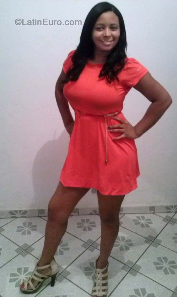 Date this gorgeous Brazil girl Maria Da Gloria from Rio De Janeiro BR8905