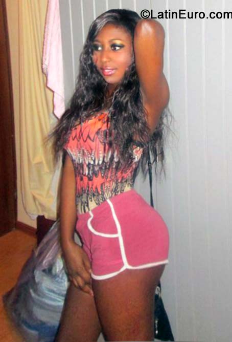 Date this sultry Jamaica girl Lucy from Kingston JM1779