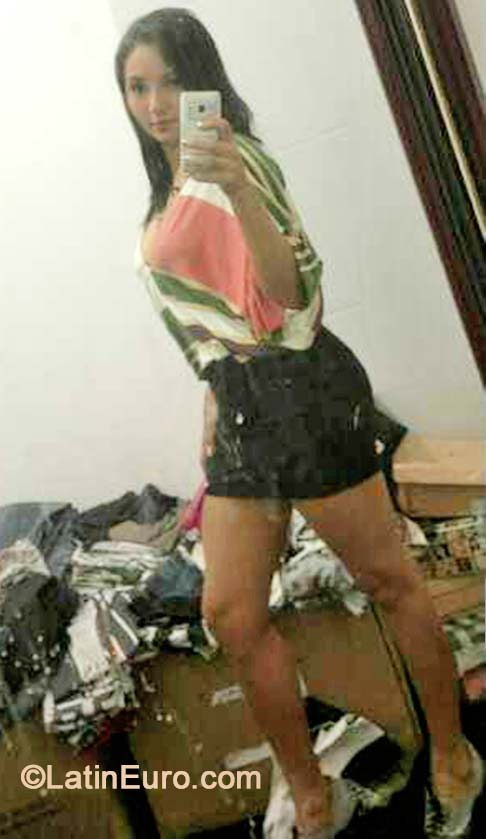 Date this lovely Brazil girl Daiane from Manaus BR8922