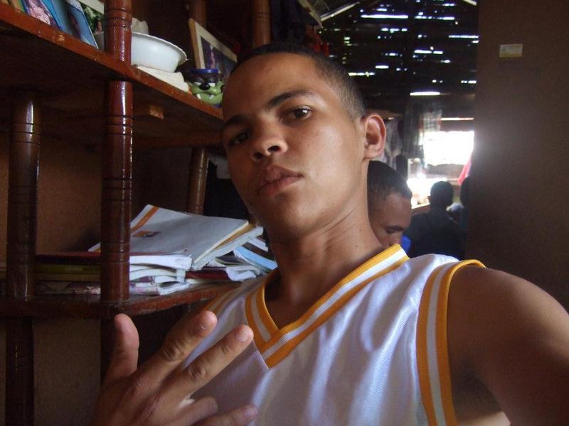 Date this tall Dominican Republic man Freddy elia from Santiago DO19711