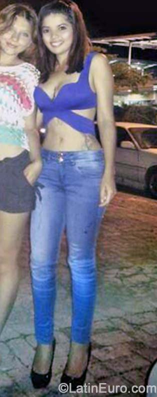 Date this attractive Colombia girl Aniee from Bogota CO15781
