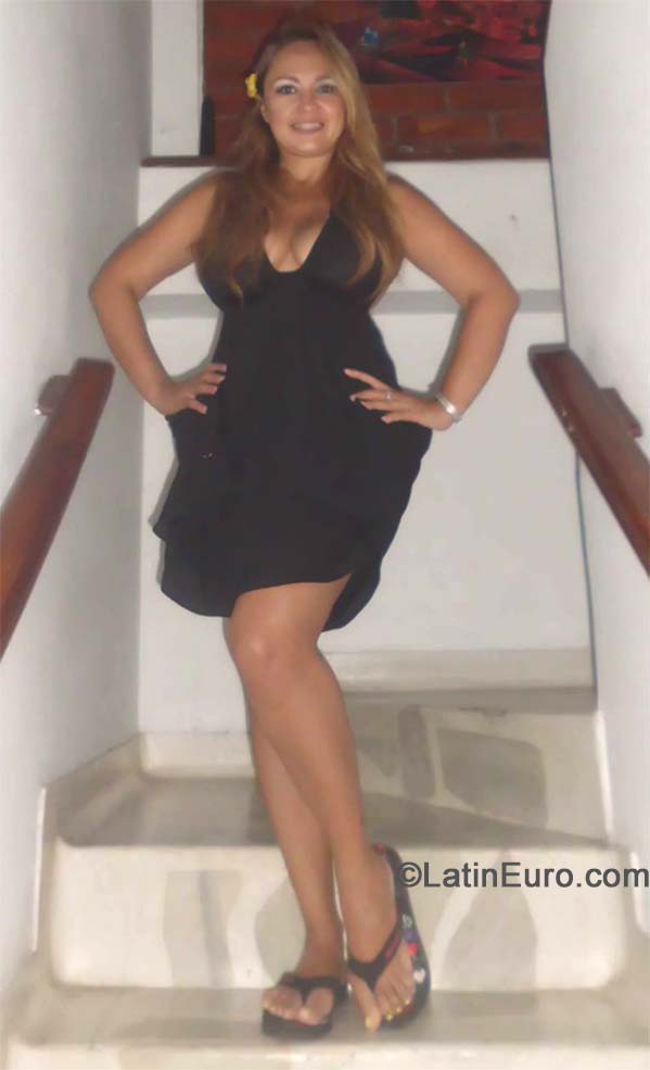 Date this good-looking Colombia girl Deyanira from Cucuta CO15811